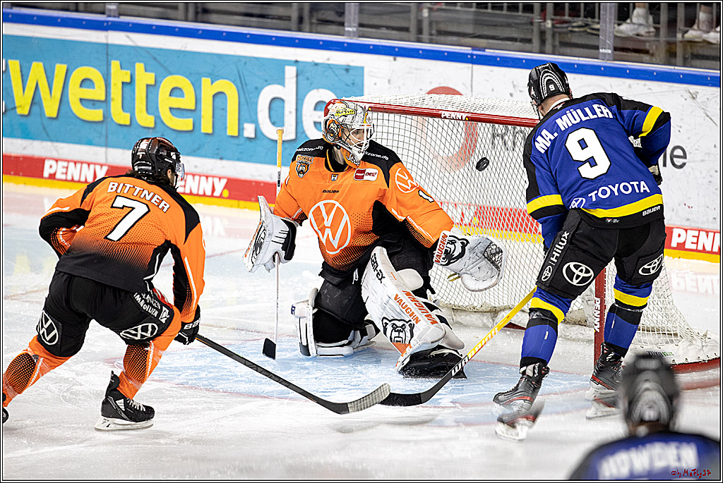 PENNY DEL;  Koelner Haie - Grizzlys Wolfsburg; Koeln, 25.11.2021